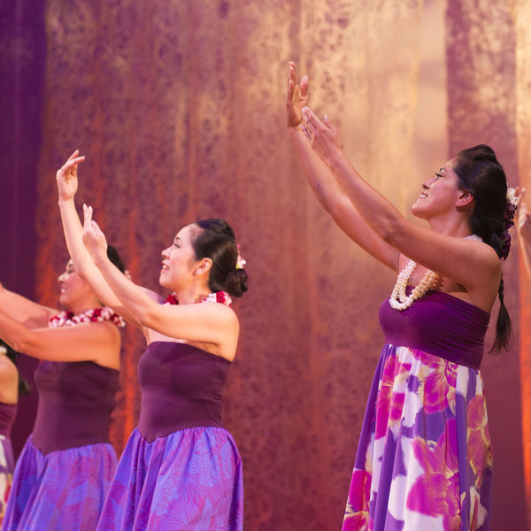 東京のフラダンススクールは初心者の生徒様も丁寧に指導いたします