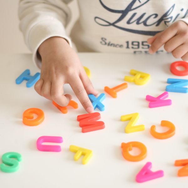 東京のスクールではフラダンスだけでなく英会話指導にも力を入れております