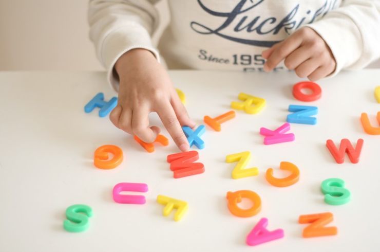 英語の授業を受ける